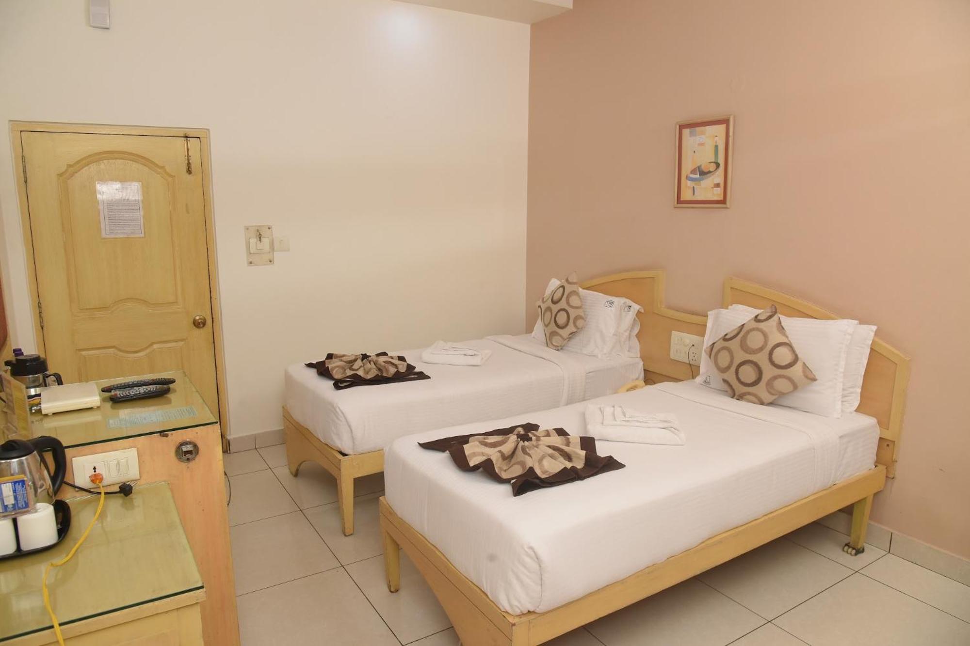 Hotel Annapoorna Residency Secundurabad エクステリア 写真